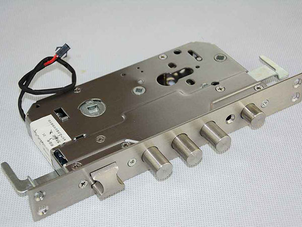 铁山港24小时上门开锁公司